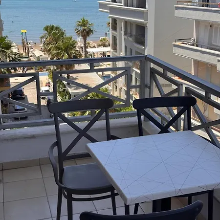 Appartamento Lunas Sea View *